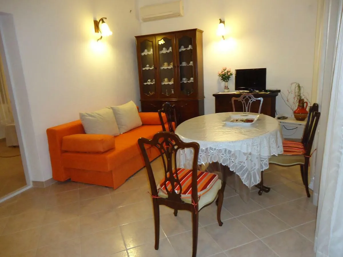 Apartment Tina Trogir Croatia