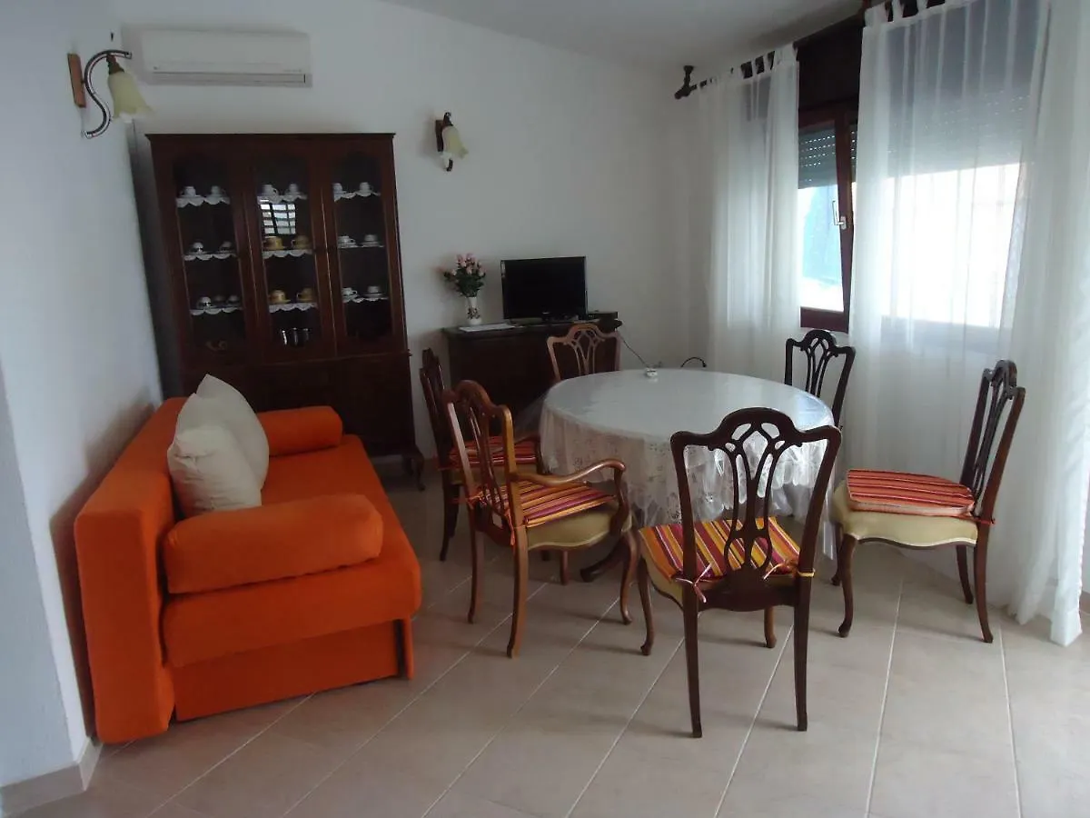 Apartment Tina Trogir
