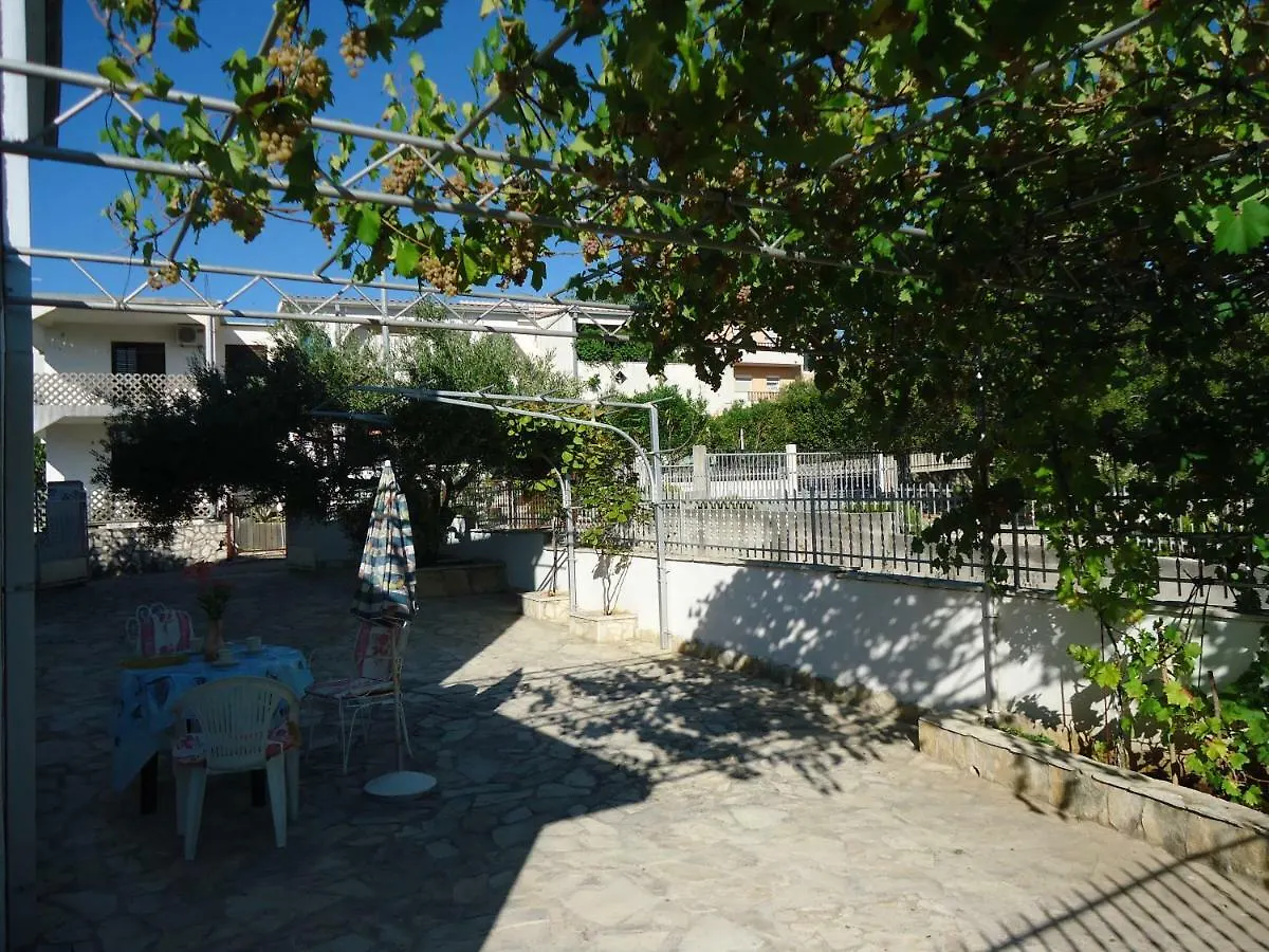 Apartment Tina Trogir
