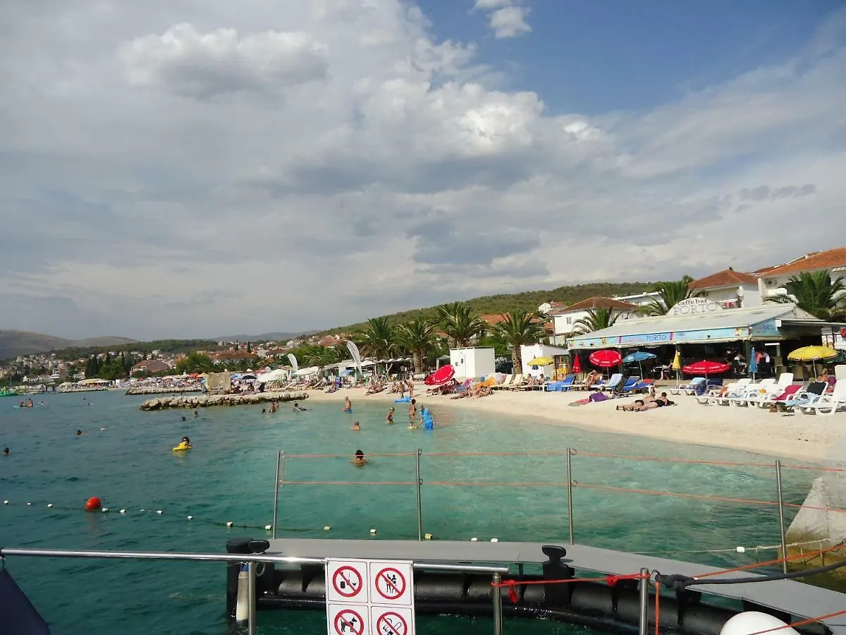 Apartment Tina Trogir 0*,  Croatia