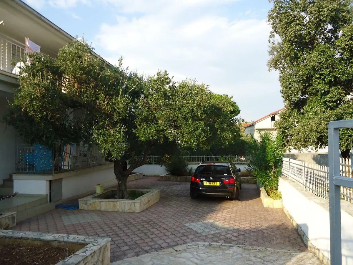 Apartment Tina Trogir